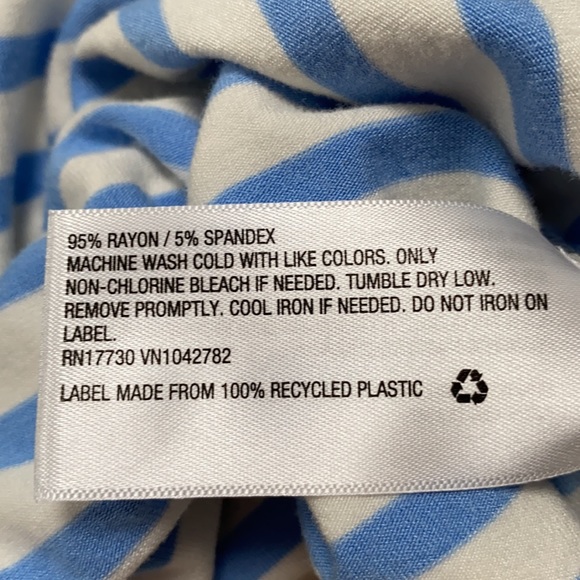 A New Day 3/4 Sleeve Stripe Top 💗 White & Blue - Picture 12 of 12